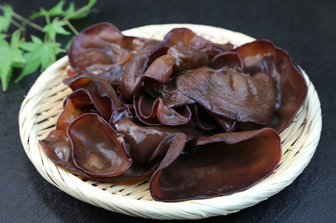 豆腐|呵护甲状腺，不能只戒辣椒，3种蔬菜都别吃，才能远离甲状腺疾病