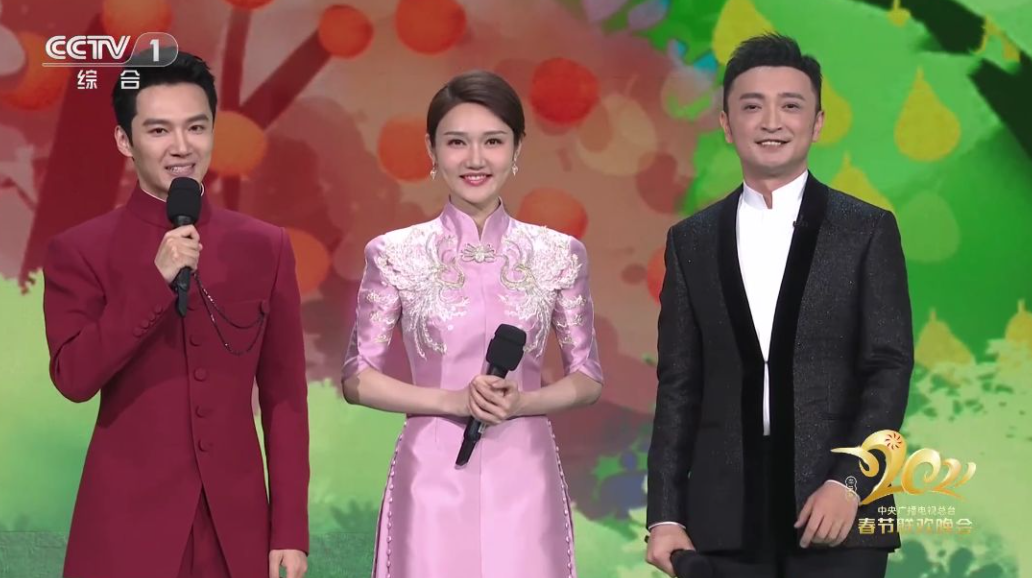 春晚|春晚舞台屡屡犯错,观众表示看不下去,为啥她能替代董卿的位置?