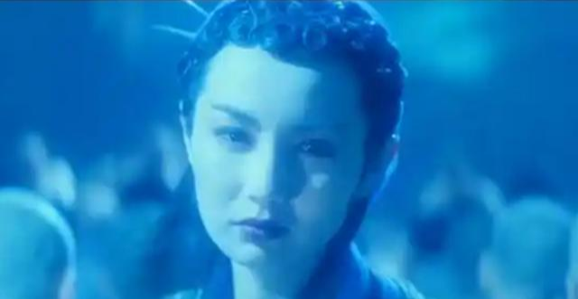 本泽马 秃头、大光明、鲶鱼刘海,发型成明星“照妖镜”?但这锅明星不背