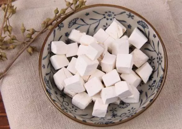 尿酸|尿酸很怕”１素“，不是萝卜，每天坚持吃，痛风溜得比兔子还快