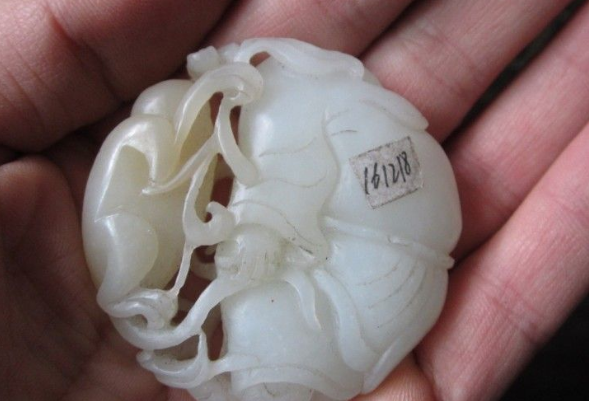 |和田玉的雕工对价格影响大,高明的雕工让身价倍增,苏工受人赞扬