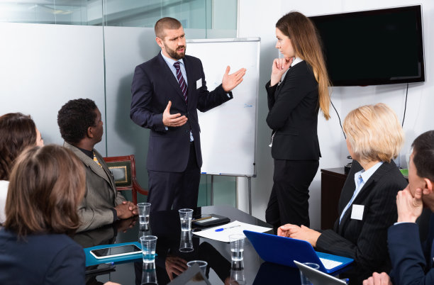 |领导总是“刁难”你,怎么办?