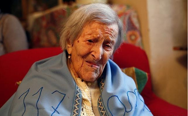 失眠|长寿不得癌的人,一般都会有4种习惯,能做到一个,医生为你点赞