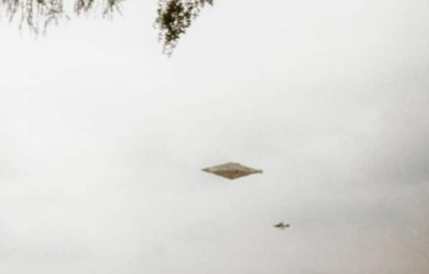 “失踪32年的UFO”史上最高级别UFO照片被发现!