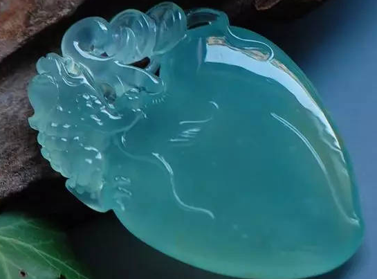 翡翠|原来收藏翡翠,还有这么多讲究,你了解翡翠玉石的文化吗?