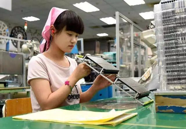 用工荒|特斯拉普工招聘被挤破，引发用工荒问题讨论，背后还是待遇和福利