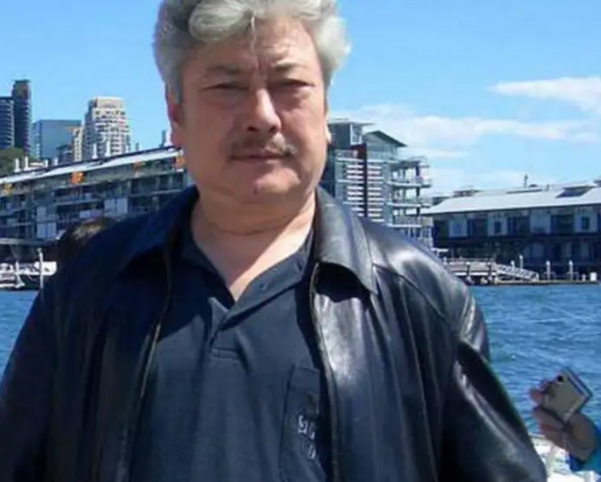 |李建群和陈家林：恋爱27年无儿无女无婚姻，如今两人双双离世