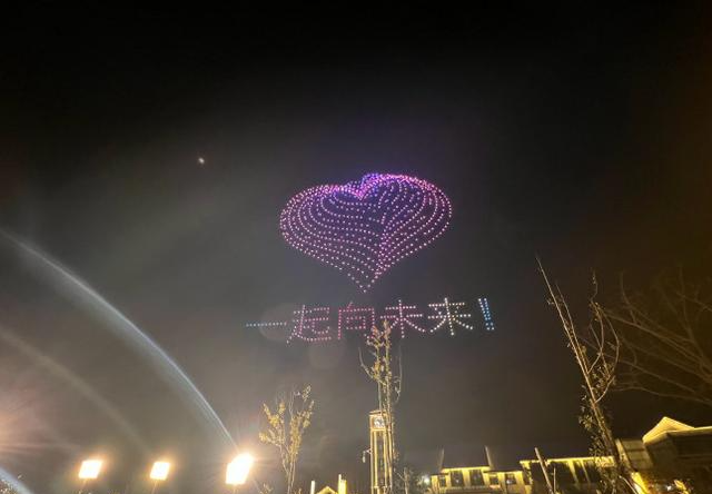 郭艾伦|情人节体育明星众生相！郭艾伦遭吐槽 谷爱凌赛场过节 郭晶撒狗粮