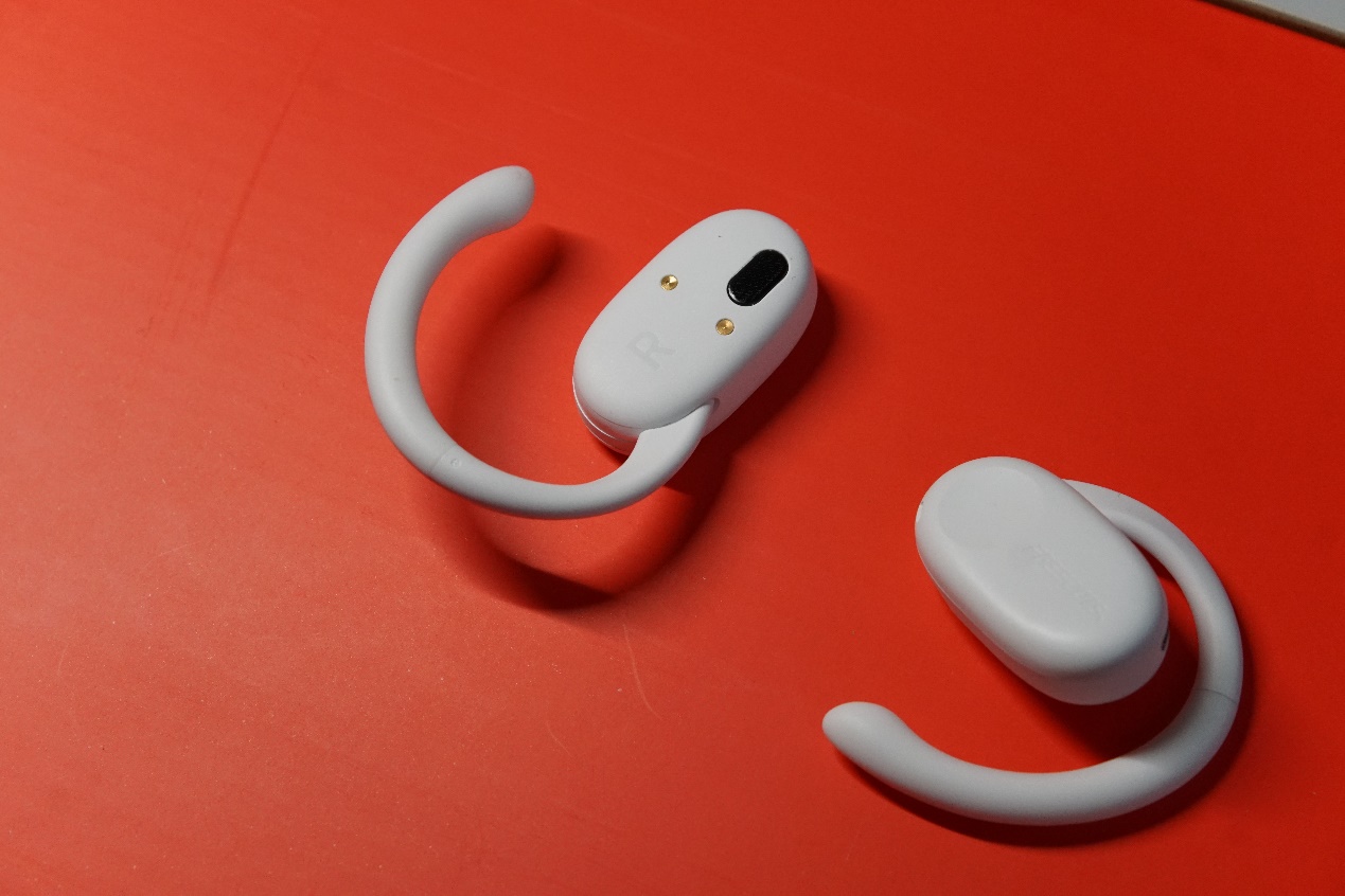 路由器|保留音质不入耳,Freedots风传导耳机是什么