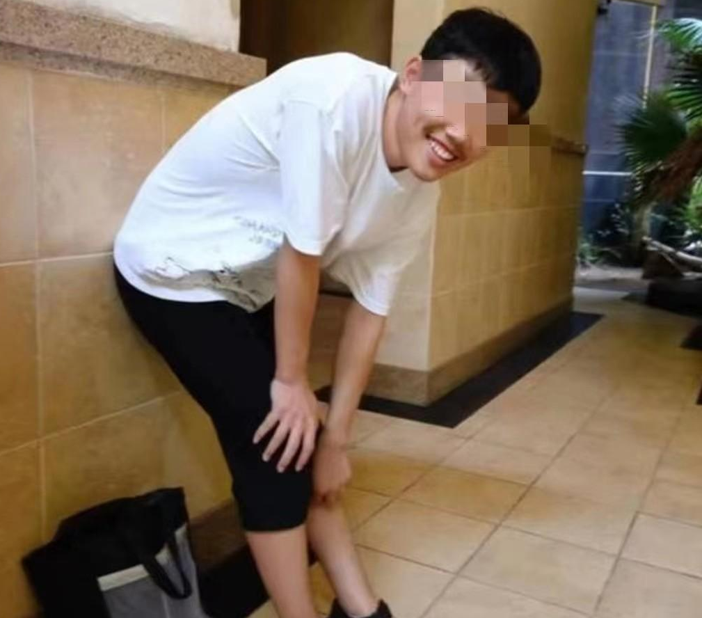 已立刑案!江西15岁高一男生校园内离奇失踪月余:家人质疑学校监控被动手脚!从云南请来搜救犬发现疑点