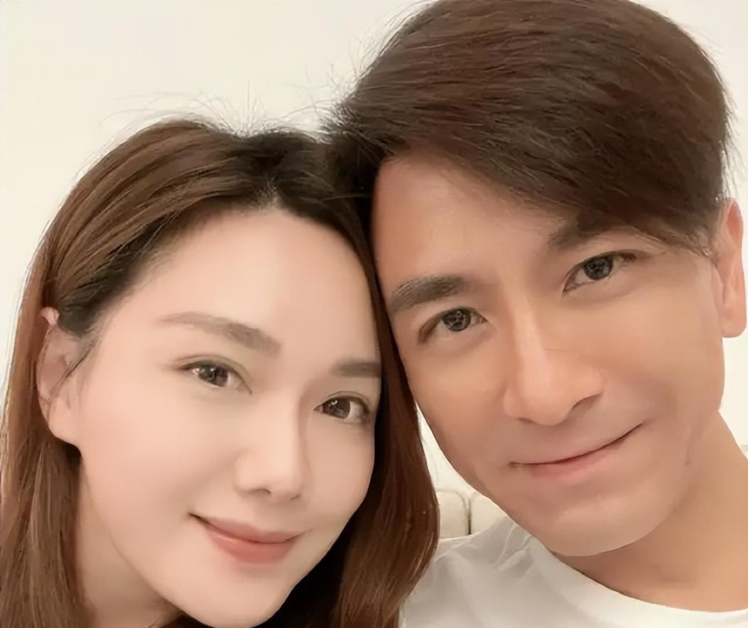 黄晓明|TVB五小生都是“假冻龄”:陈键锋越来越肿,黄宗泽满脸褶子!