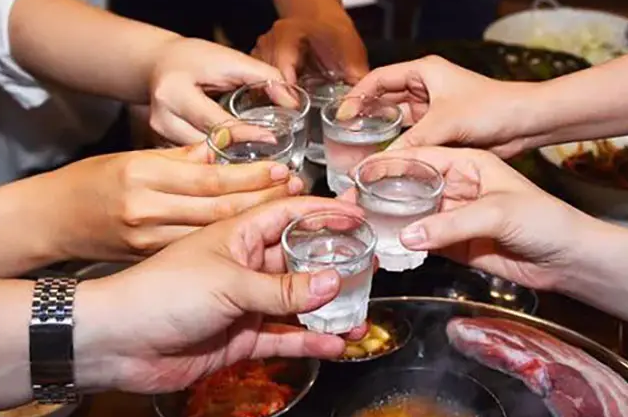 举办酒局不知道怎么说开场白？教你3句行话，惊艳在场所有人