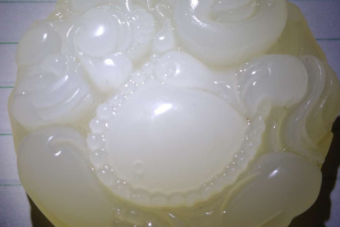 |收藏和健康之间有怎样的联系?和田玉有怎样的灵性?我简单说一下