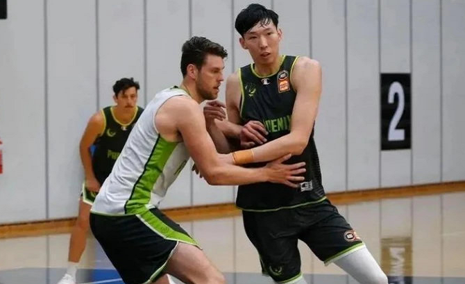 周琦|轰16+12+3帽！周琦打出复出代表作，制霸篮下，末节崩盘被逆转