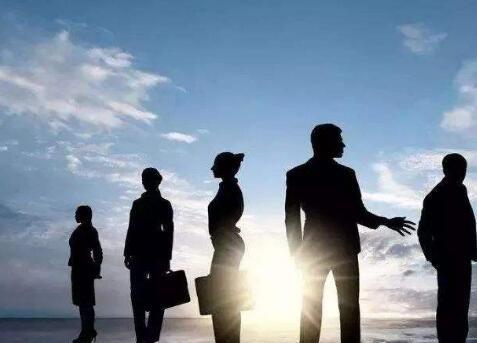 |职场中，有些人不仅不会干一辈子工作