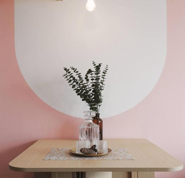 单亲妈妈的59㎡小家,带2个女儿居住,房子不大,布置得却很温馨