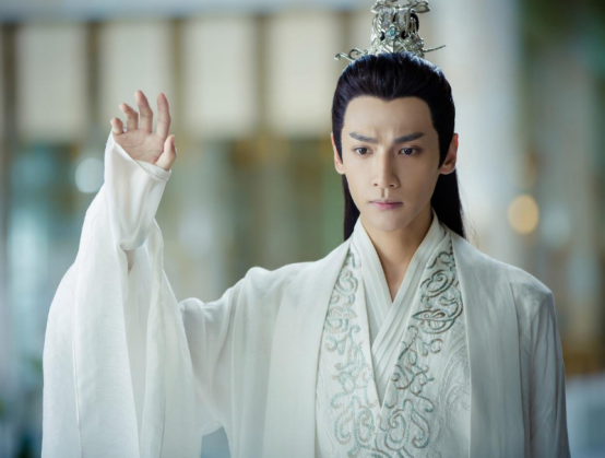 罗云熙|罗云熙惊艳了时光,公子如玉温婉无双,用十年的磨砺证明自身魅力