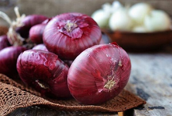 洋葱|食疗中的散结冠军，不是洋葱和木耳，坚持吃，结节或会知难而退