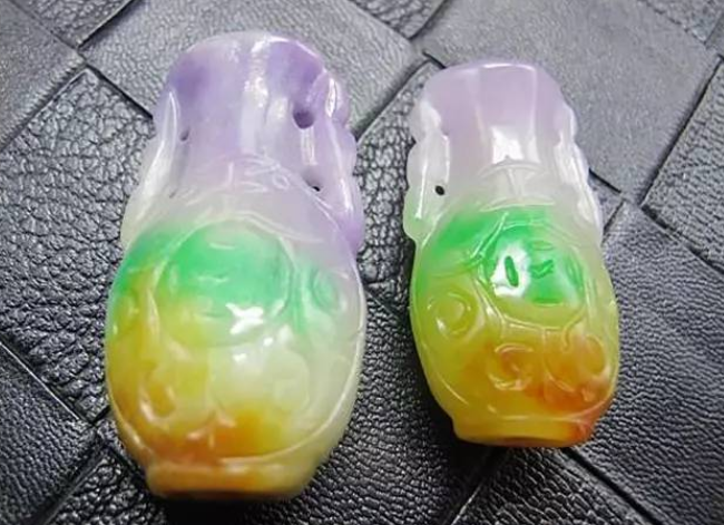 翡翠|玉石和翡翠都是漂亮的石头，没有好坏之分，根据个人爱好而定
