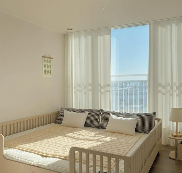 入住3年,别人家已经大变样,她家依然干净得像样板间,一尘不染