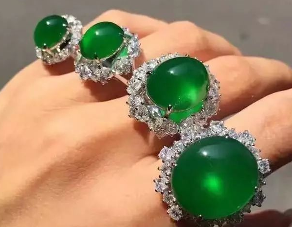 翡翠|行业内人尽皆知的事情，翡翠价格将会发生大改变，你知道吗？