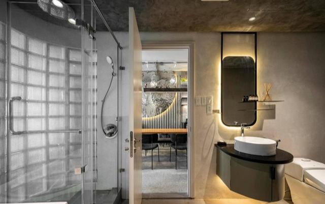 花15万将82㎡装成工业风，结果却被父母吐槽：这和毛坯房有啥两样