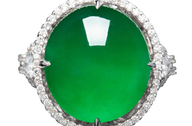 翡翠|?购买翡翠饰品,想要进行收藏的话,那么就选择这两样品种