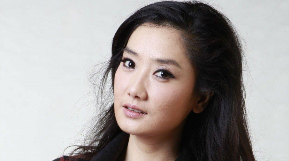 杨魏玲花|玲花近照，身材发福和之前形象判若两人，女儿五官精致非常的可爱