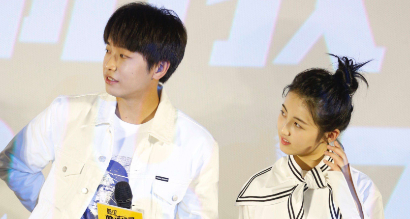 张子枫|从这些“亲密”的举动就能看出，彭昱畅、张子枫的关系有多好