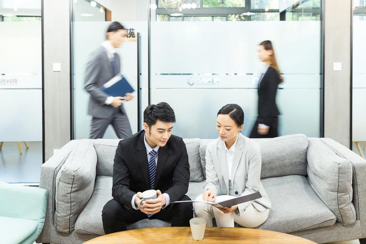 |职场上心机深厚的人，看似心机深厚，实则只是为自己某些目的