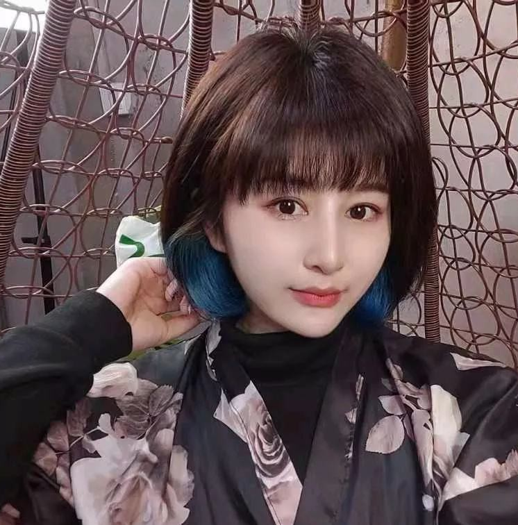 发型无论怎么剪,永不过时的还是波波头,百变时尚又瘦脸