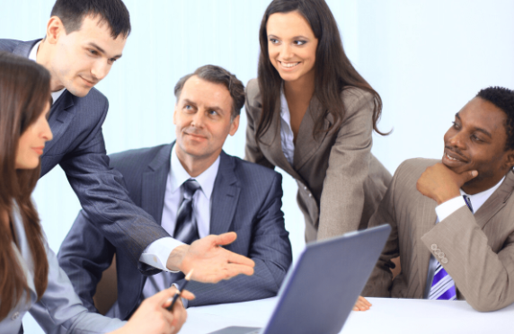 |在职场，除了领导，其实下属也可以把职场玩的很有意思