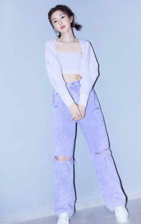 穿衣搭配|想让穿衣百变更时髦?毛晓彤的私服,很适合学生党做借鉴!