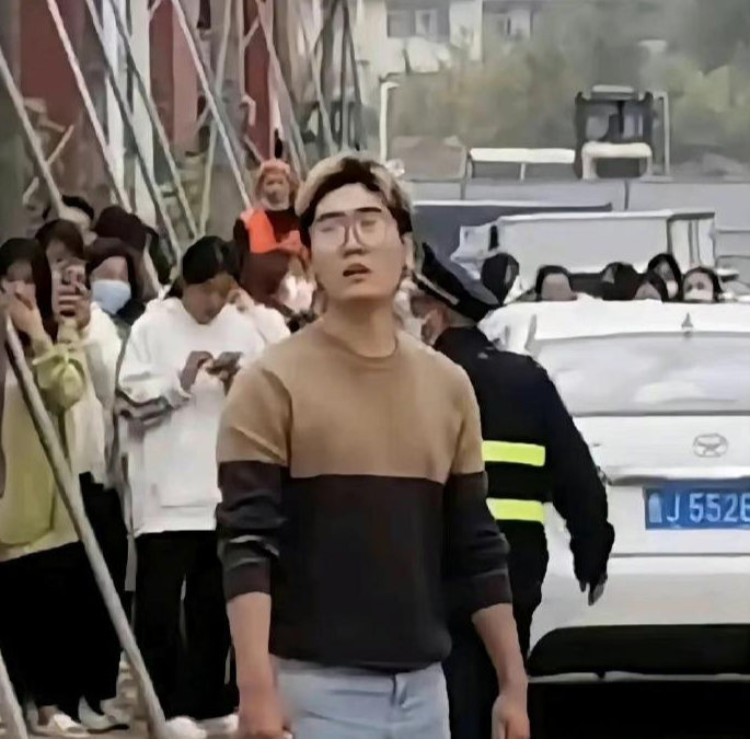 抖音|这竟然是个剧本!我们都被耍了