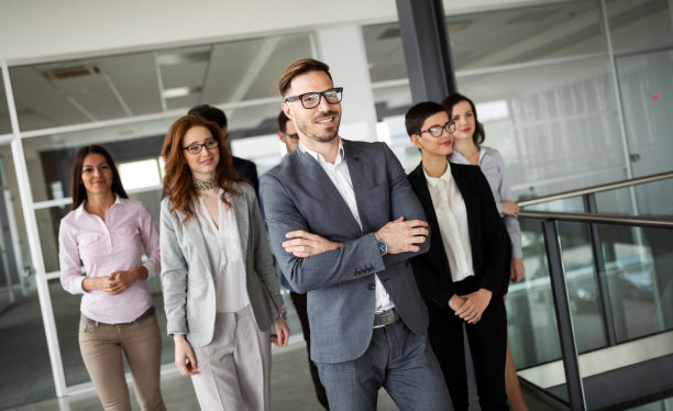 |职场上，请客吃饭时，我都是付账的, 是因为不好意思