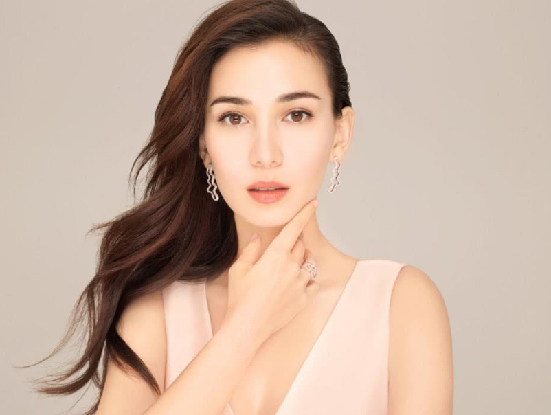 卢靖姗|卢靖姗堪称百变女星，可A可魅的她实力不容小觑，因优秀惊艳众人