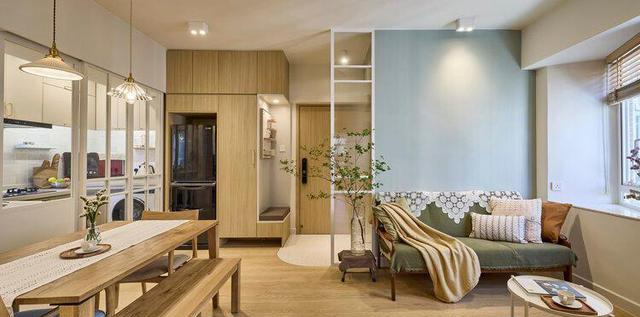 65岁夫妻退休生活照:住49㎡小家,一屋二人,日子过得简单又幸福