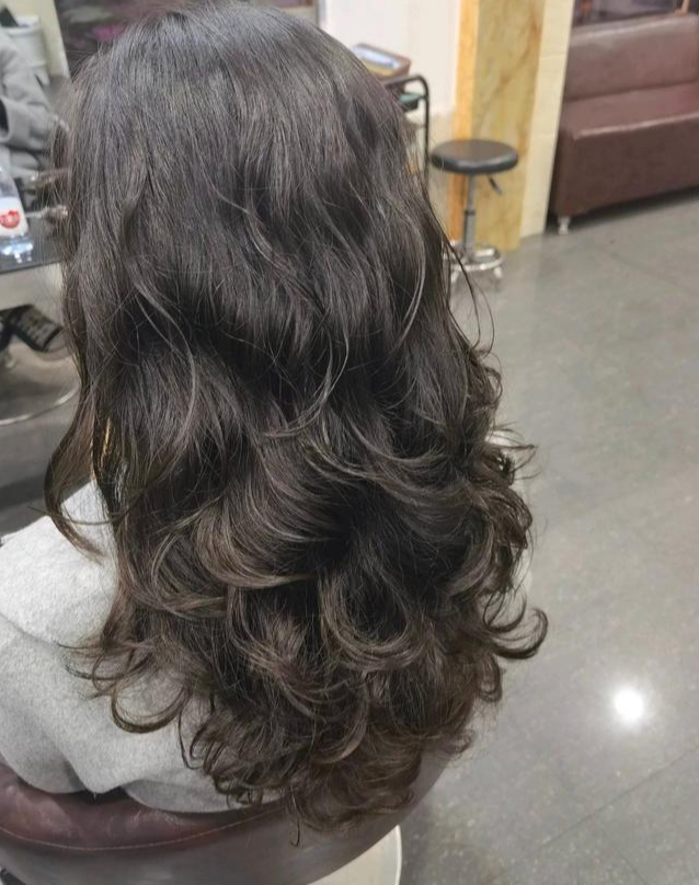 流行 15款新流行女发，不分长短都很美，很多爱美的女性都在剪