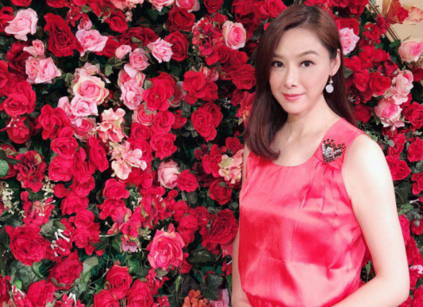 80年代|嫁入豪门后生下两子，离婚后却因前夫背上巨额债务，网友：实锤惨了