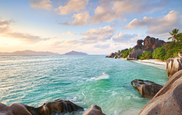 华山|自从第一批欧洲人，到塞舌尔群岛旅游，这群小岛也就再难宁静了