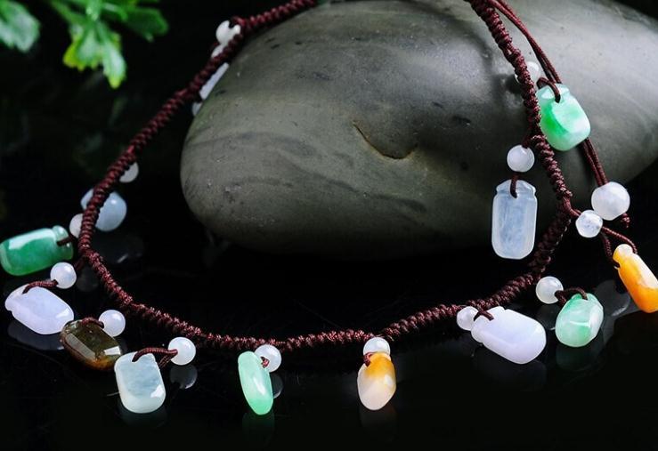 翡翠|翡翠脚链很少见,但它的寓意可不少,你知道哪几种呢?