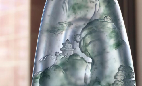 翡翠|新手想要玩赌石，不要直接上手先了解基础，毕竟这是行家的对局