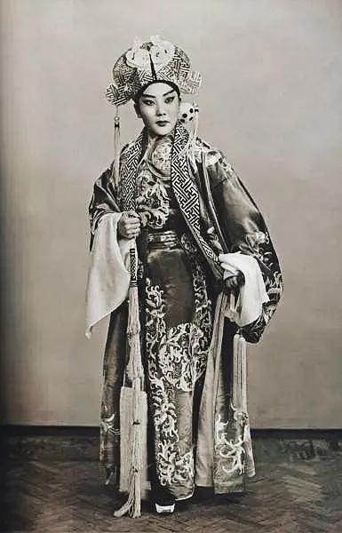 马连良|赵燕侠说我得罪谁也不得罪观众;马连良绝不会呵斥观众说不看出去