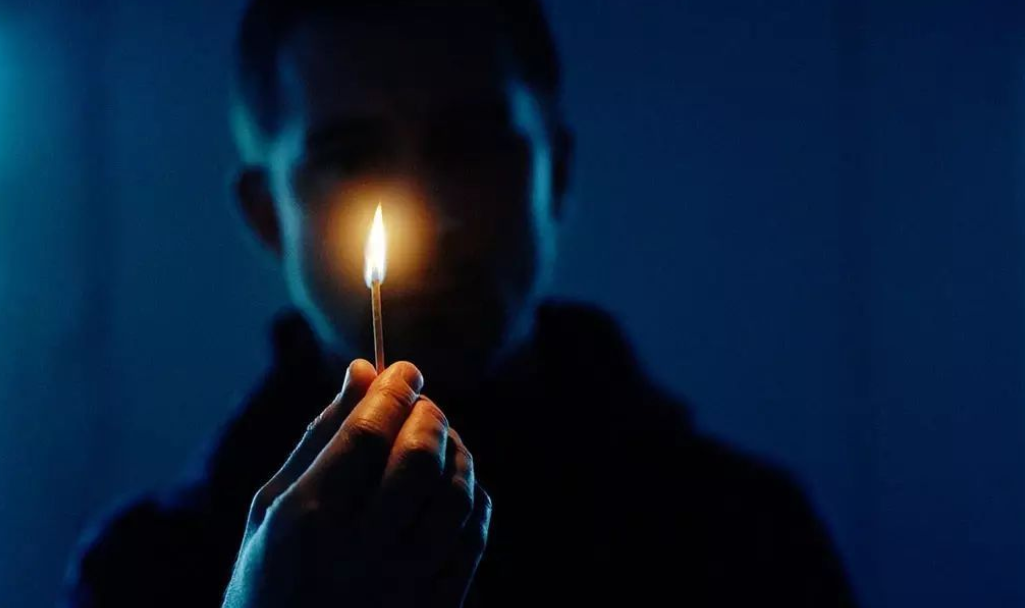 为啥人类睡觉时,大脑会做稀奇古怪的梦,梦里发生的事是真的吗?
