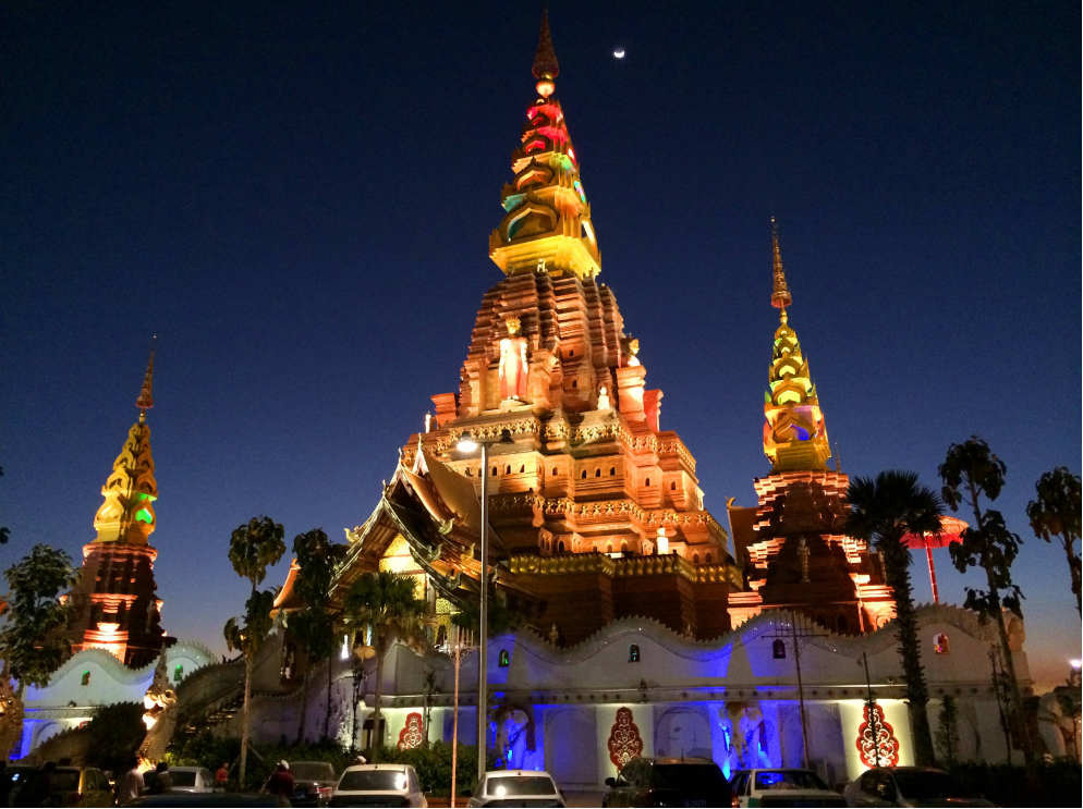 乡村旅游|北方冬天避寒,去西双版纳和昆明石林哪里最合适?为什么?