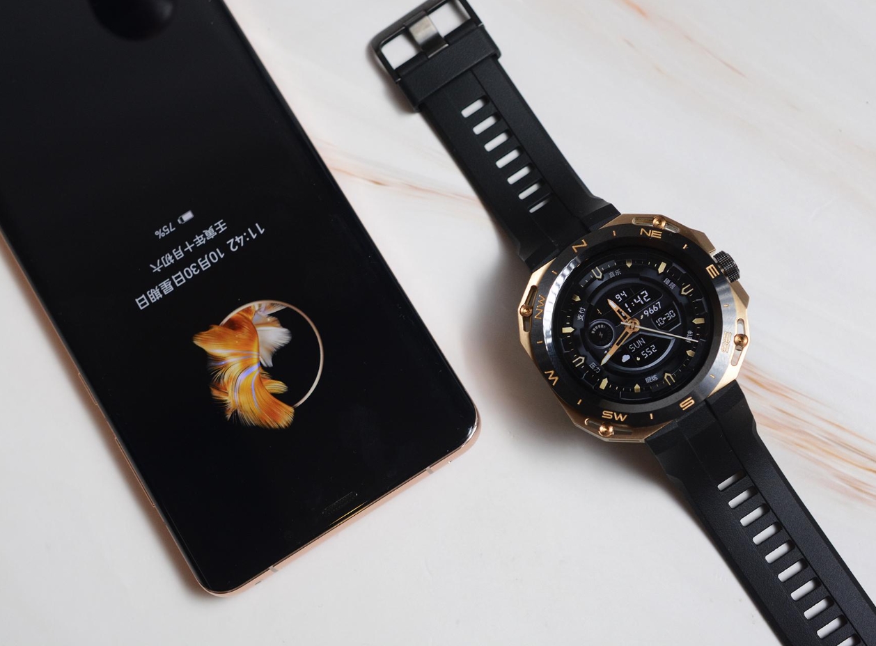 watchgt|HUAWEI WATCH GT Cyber，可以方便地用双手进行替换，使其具有智能化的闪变外壳