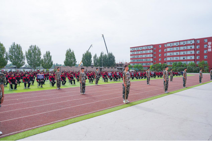 太原|筑梦前行|太原市大昌职业高中开学典礼暨教师节表彰大会召开