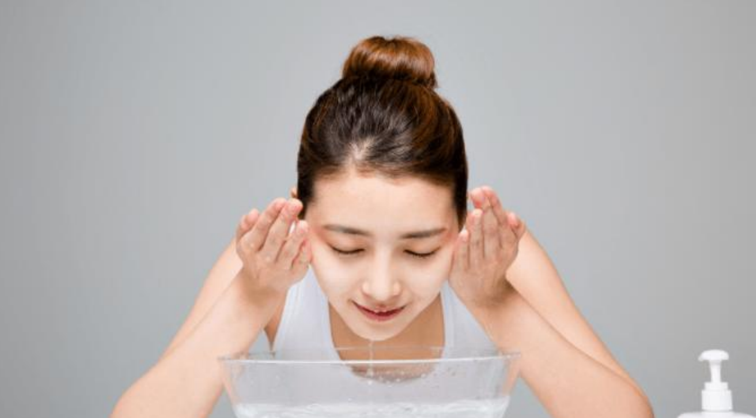 美颜 你是怎么敷面膜的？你的面膜敷的方式正确吗？