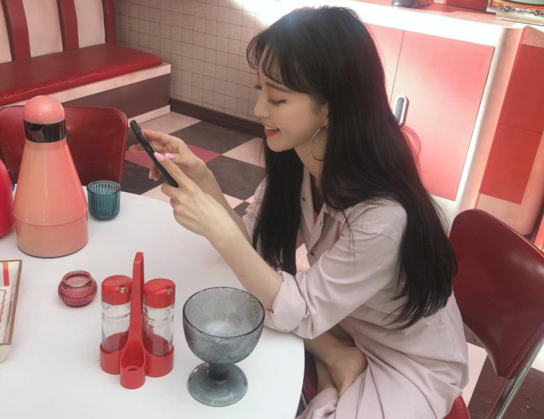 韩艺瑟|南韩富婆韩艺瑟，性格豪爽且洒脱，称不遇真爱不结婚！