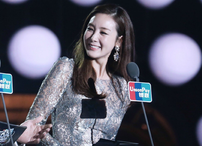 崔智友|崔智友红遍亚洲大龄才生育